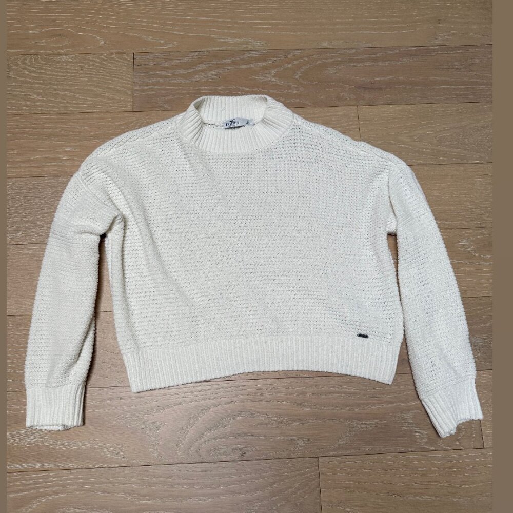 Hollister Knit Sweater (White) - Size Small